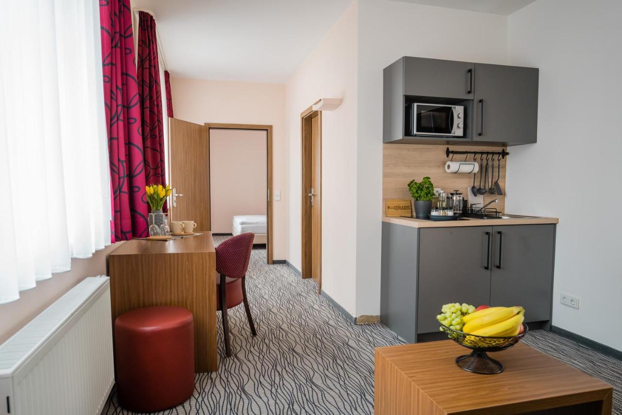 Point Hotel Apartments And Rooms Drezda Kültér fotó