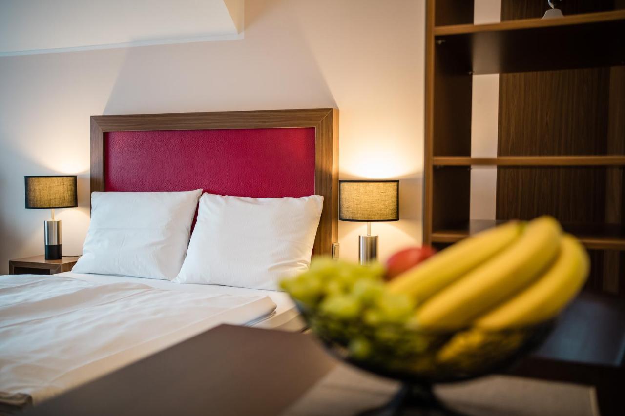 Point Hotel Apartments And Rooms Drezda Kültér fotó