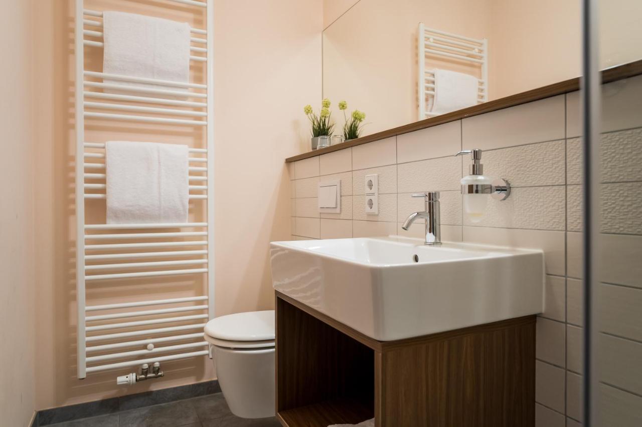 Point Hotel Apartments And Rooms Drezda Kültér fotó
