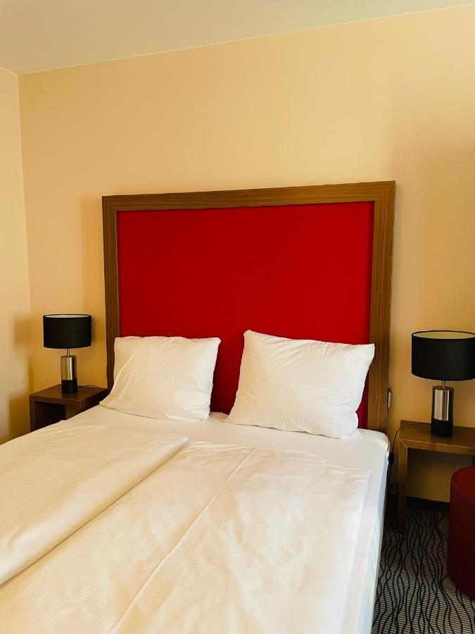 Point Hotel Apartments And Rooms Drezda Kültér fotó